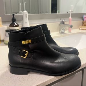 Ralph Lauren booties never work before!